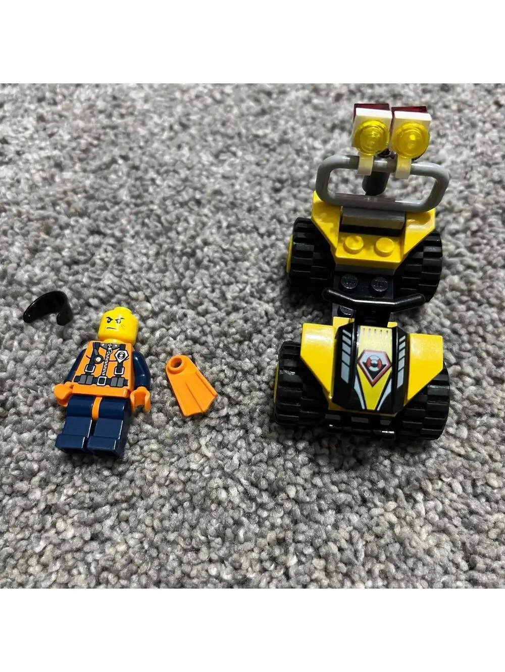 LEGO 7042 - World City - Dune Patrol
